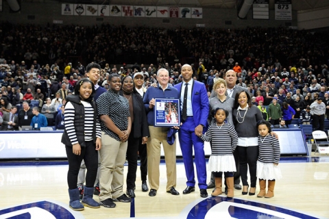 Huskies of Honor award recipient